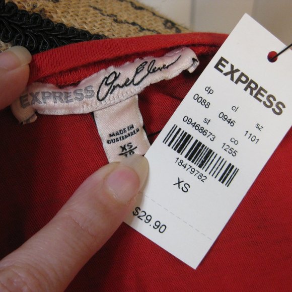 NWT Express red Believe In Love graphic t shirt top XS extra small - Picture 6 of 6